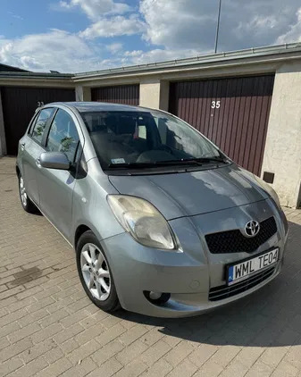 toyota yaris mława Toyota Yaris cena 15900 przebieg: 117000, rok produkcji 2007 z Mława